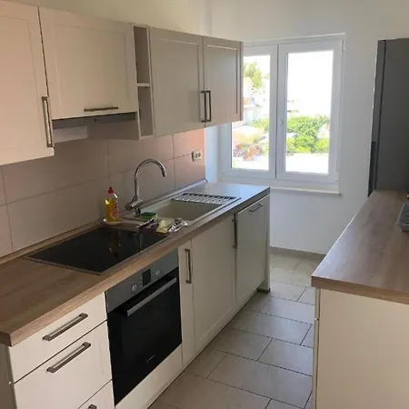 Appartement With Parking Space Supetar, Brac - 23147