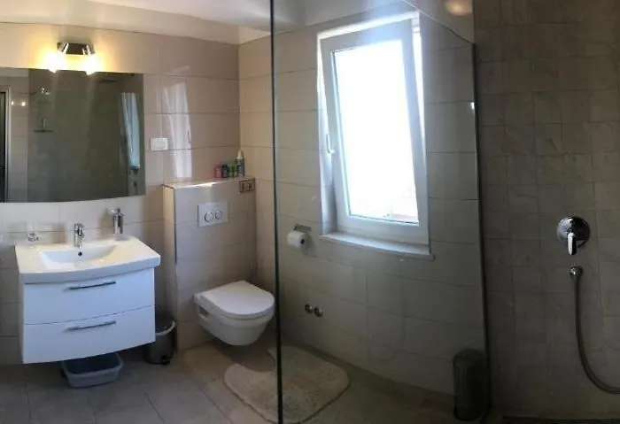 Διαμέρισμα With Parking Space Supetar, Brac - 23147